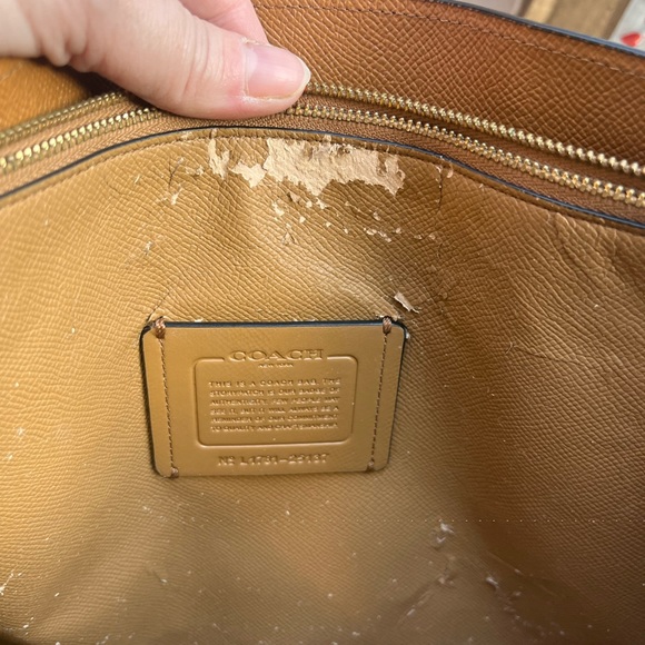 COACH Black Pebbled Leather Tote Bag-peeling inside - Picture 5 of 6